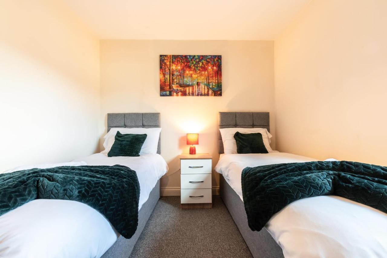 Best Price! 2 Bed City Centre - 4 Single Beds Or 2 Super King, Smart Tvs, Sofa Bed & Free Secure Parking Саутгемптон Экстерьер фото