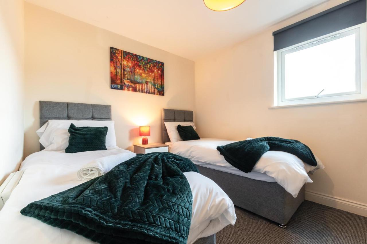 Best Price! 2 Bed City Centre - 4 Single Beds Or 2 Super King, Smart Tvs, Sofa Bed & Free Secure Parking Саутгемптон Экстерьер фото